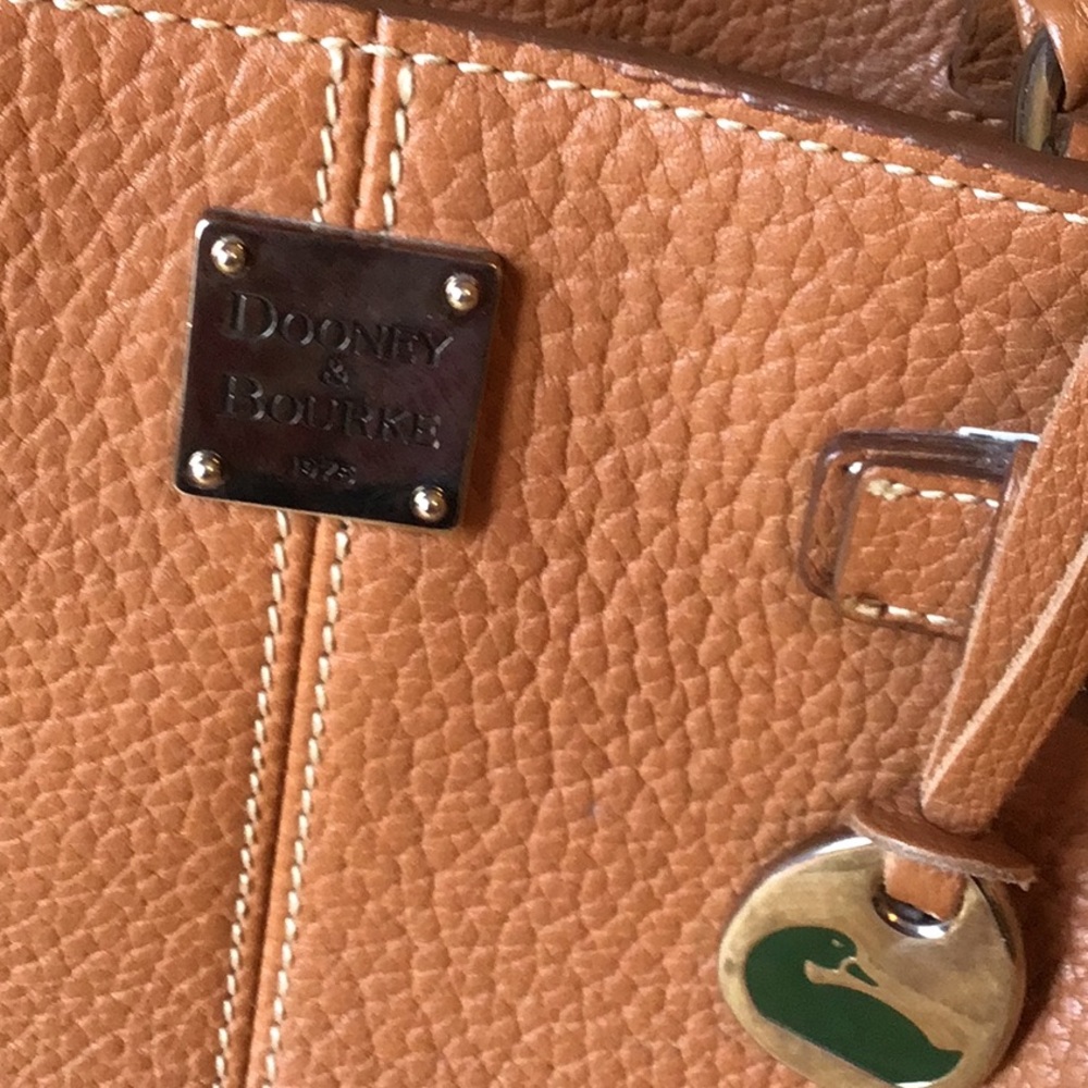 Dooney Bourke bag - Picture 3 of 10
